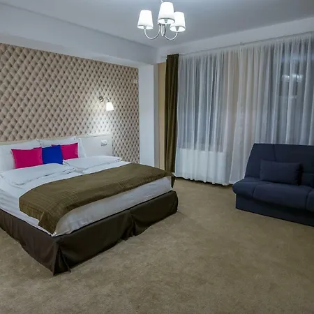 French Boutique Гостевой дом 3*