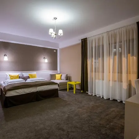 French Boutique 3* Braşov